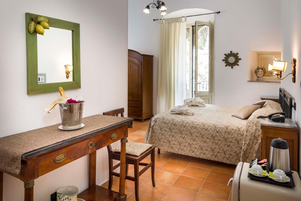 Hotel Bel Soggiorno Taormina Exterior photo