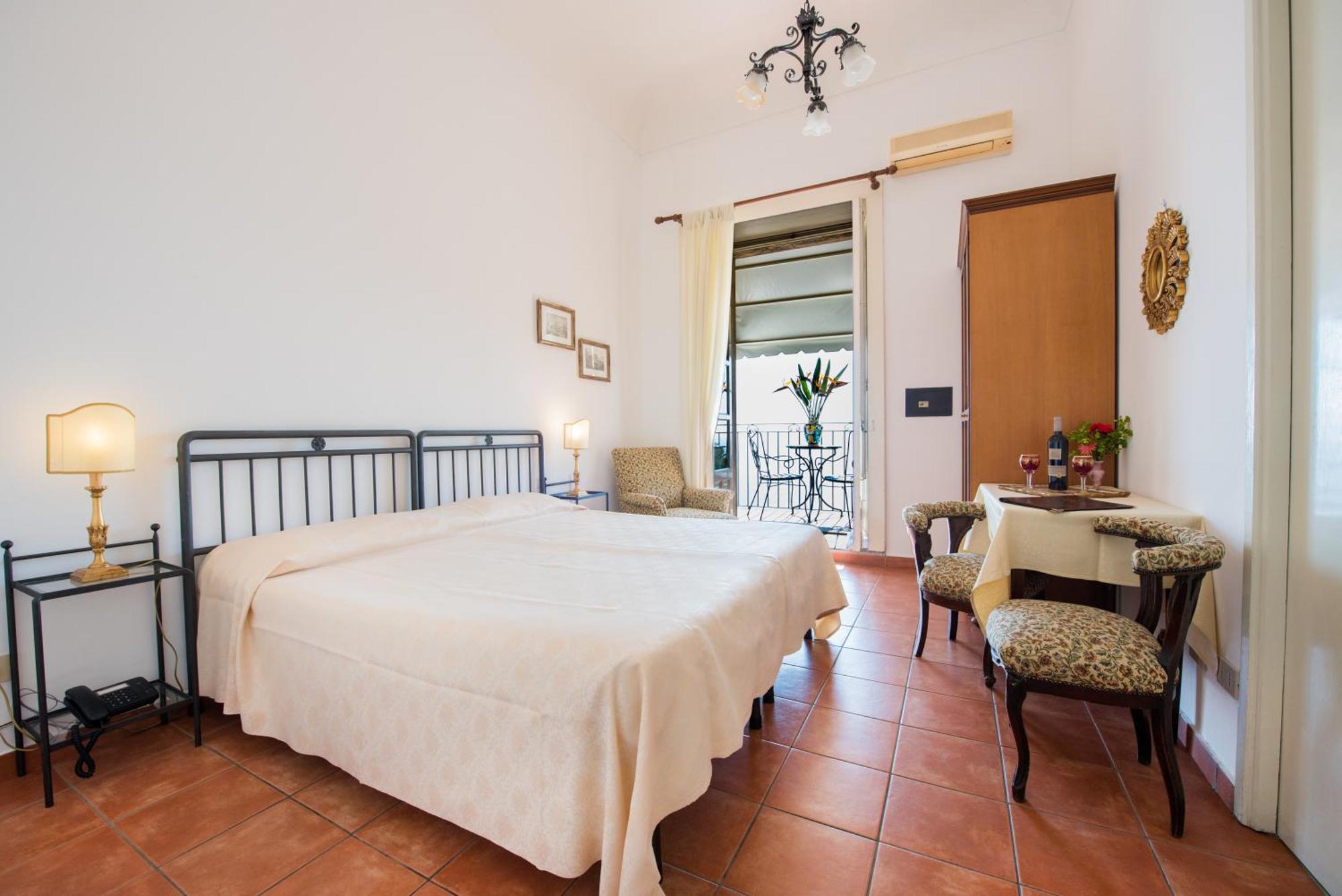 Hotel Bel Soggiorno Taormina Exterior photo